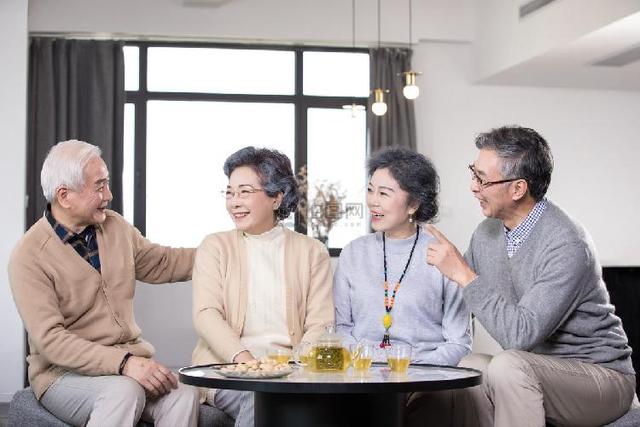 没朋友没耍事?老人要这样玩转“社交圈”