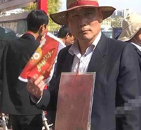 中年男子征婚两年:给我生孩子就给15万,生完就走也行